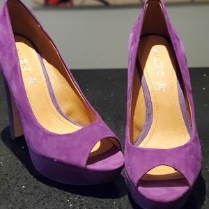 Aldo purple suede shoes in great used shape